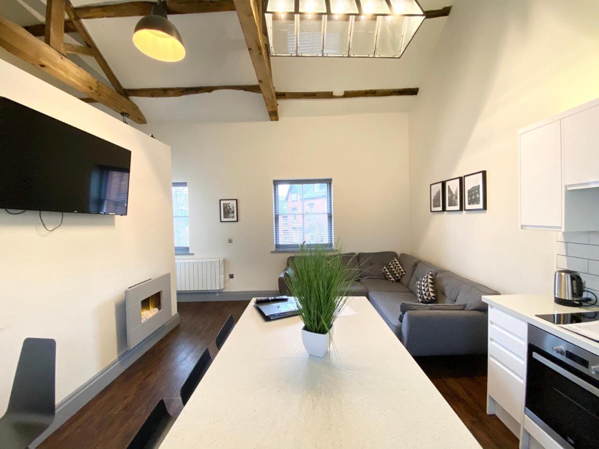 לידס Loft At The Coach House Apartments מראה חיצוני תמונה